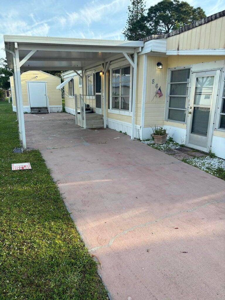 THIS 2 2 BATH HOME IS MOVE IN READY.