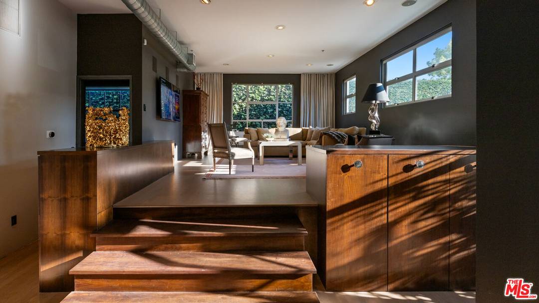 710  N Orlando Ave 2BR Sunset Strip La