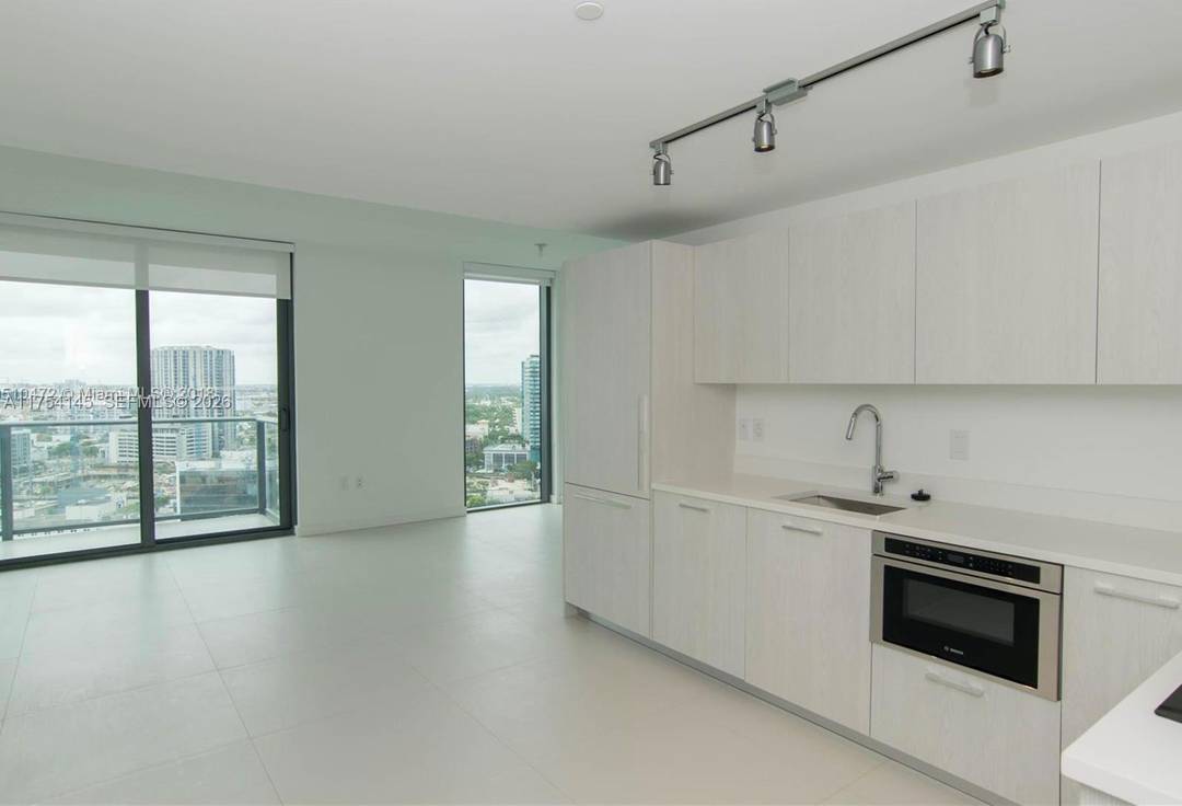 Spacious 2Bed 2Bath with high end custom made closets and window treatments.