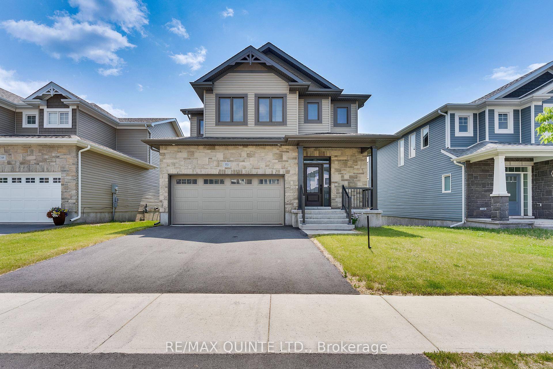 WELCOME TO RIVERVIEW, KINGSTON EAST ENDS MOST POPULAR NEIGHBOURHOOD.