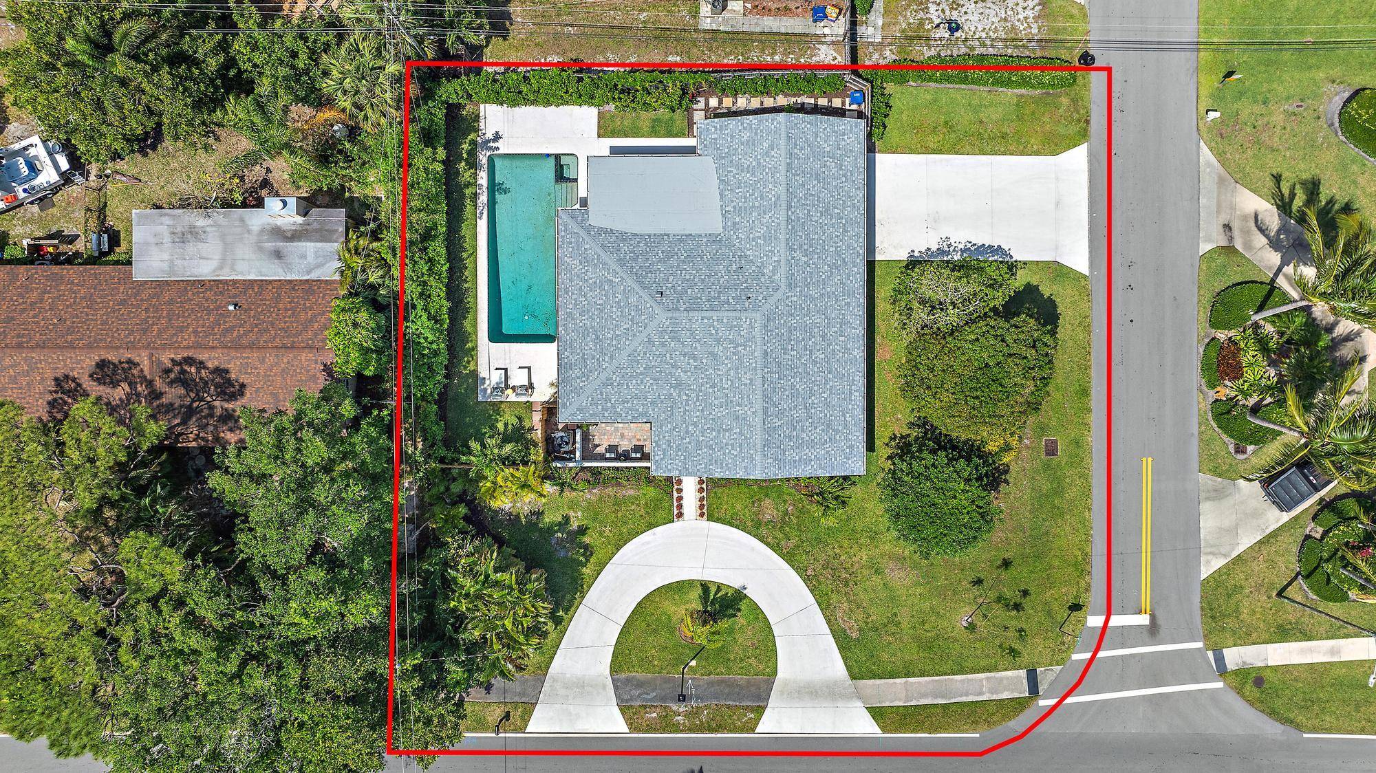 Fully furnished turnkey OFF SEASON rental NOT an annual or seasonal Charming beach cottage in Tequesta is the ultimate Florida dream getaway.