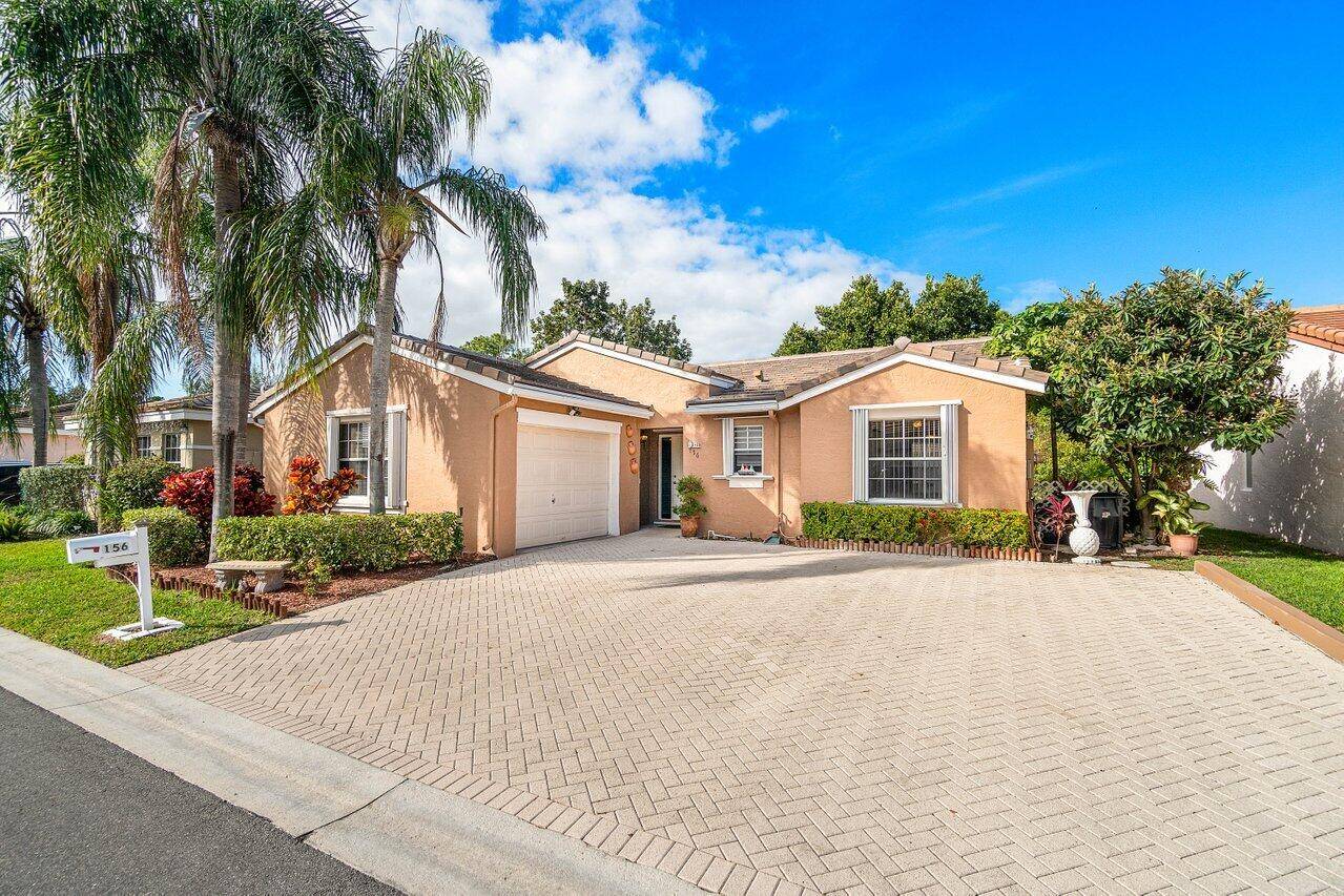 Welcome to River Bridge, located in the desirable Caribe section of this vibrant community.