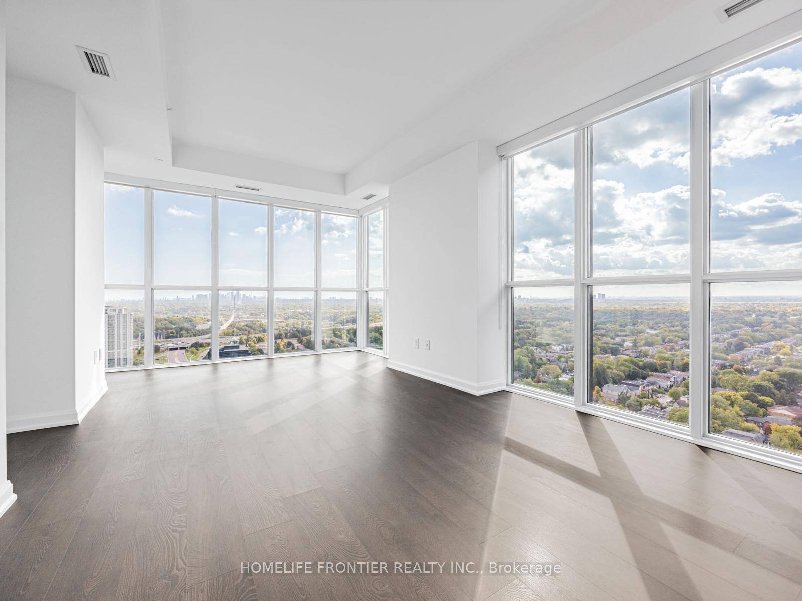 Prime Location at Yonge amp ; Sheppard !
