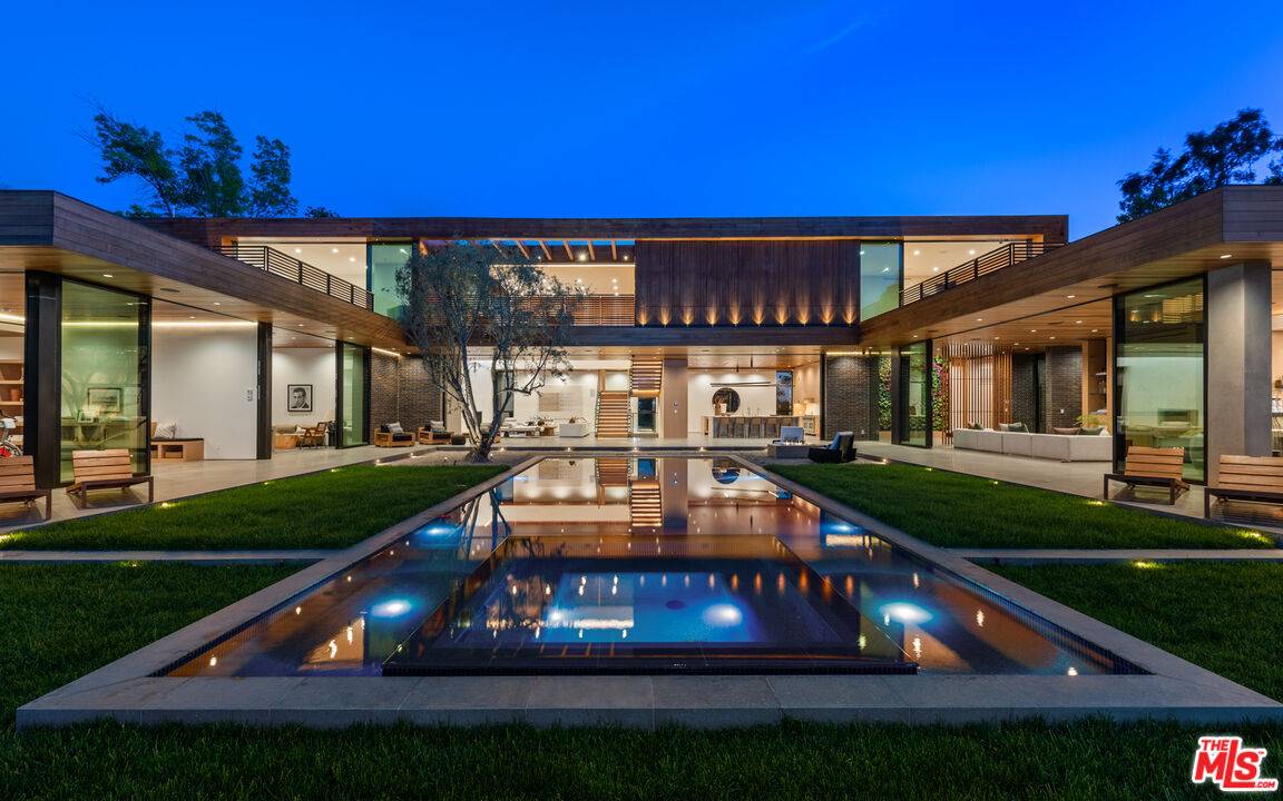 9705 Oak Pass Rd 6BR Beverly Hills Post Office | B.H.P.O. La