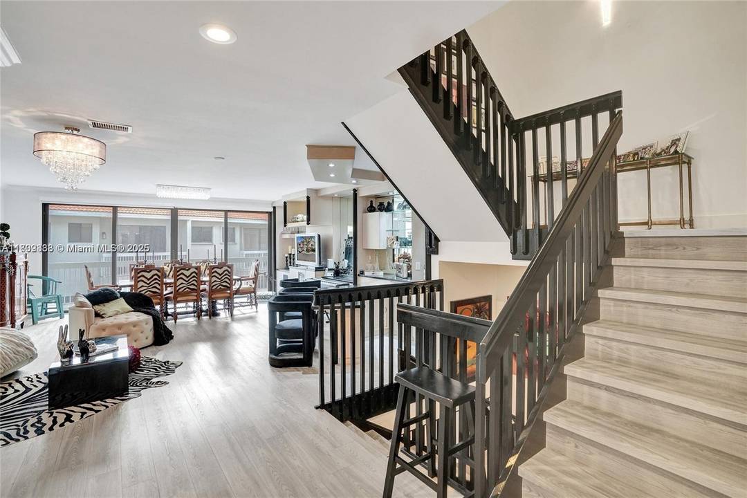 Fully Remodeled 4 Bedroom 3.