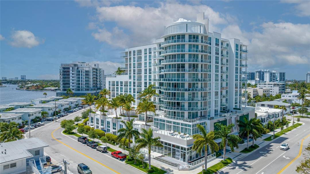 Steps from Fort Lauderdale Beach and the Intracoastal, this top floor penthouse at Tiffany House delivers true resort style living.