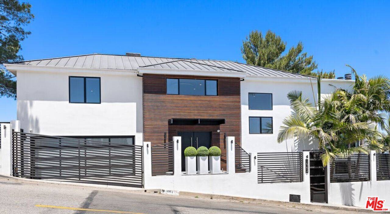 1962  Stradella Rd 5BR Bel Air La