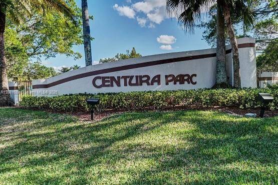 Why keep looking ? Gated community with 24 hr security, updated kitchen with granite counters, open layout w snack, screened patio roof has over 25 years of life left Community ...