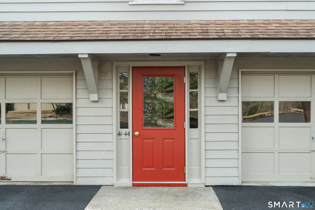 Step into this welcoming 2 bedroom, 2 bath condo in the highly sought after Village Walk community of Wilton !