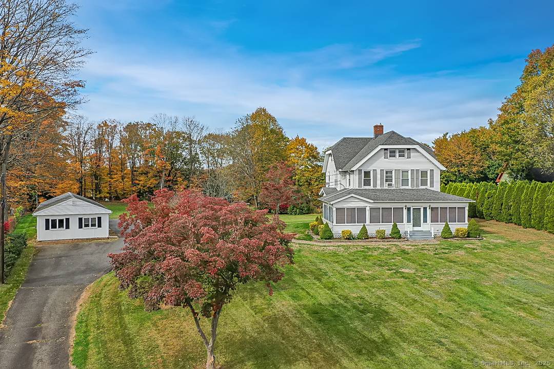 Experience timeless elegance in the heart of Berlin's Historic District.