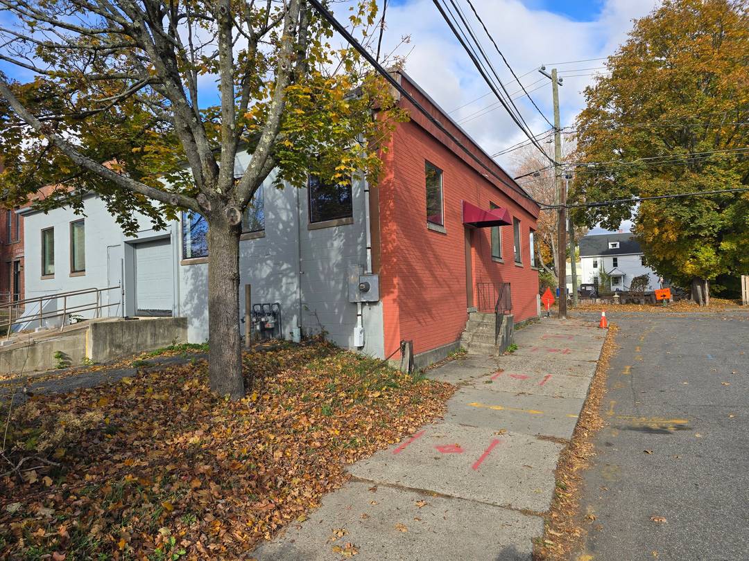 A Very Unique and Attractive 3 Unit Address Numbers 122 126 132 Franklin Street Quasi Commercial Industrial Style Two Story Complex.