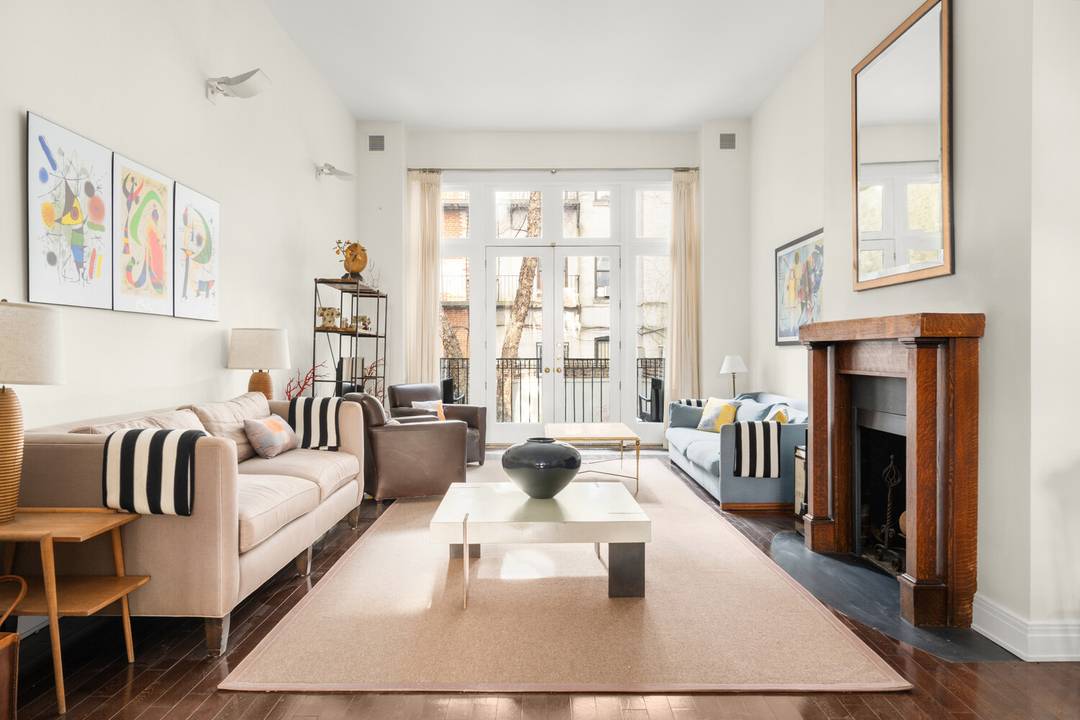 Located on a beautiful tree lined stretch in the heart of Carnegie Hill, 164 East 91st Street is a refined, light filled townhouse offering approximately 5, 000 square feet of ...