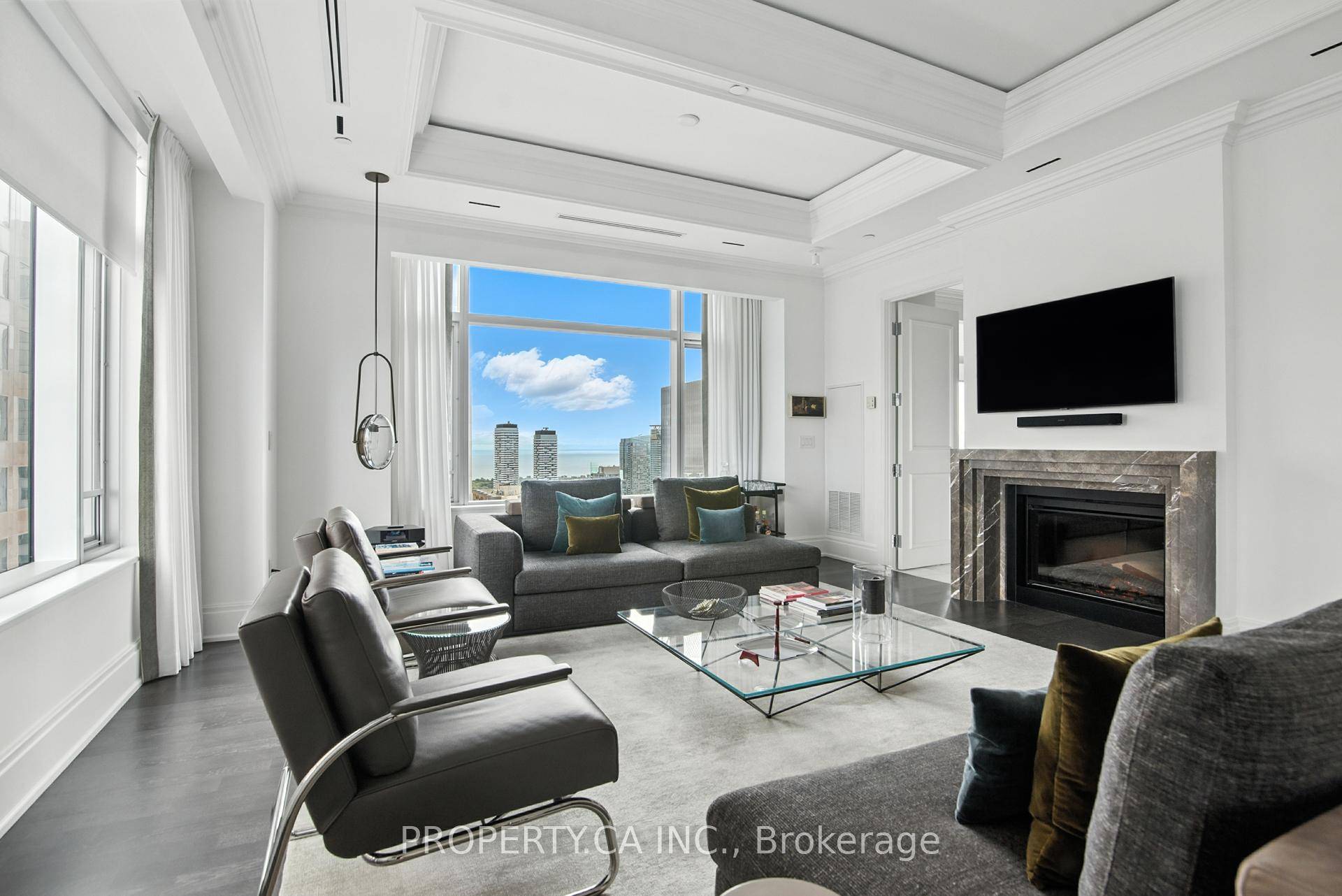 Live Exquisitely at The St.