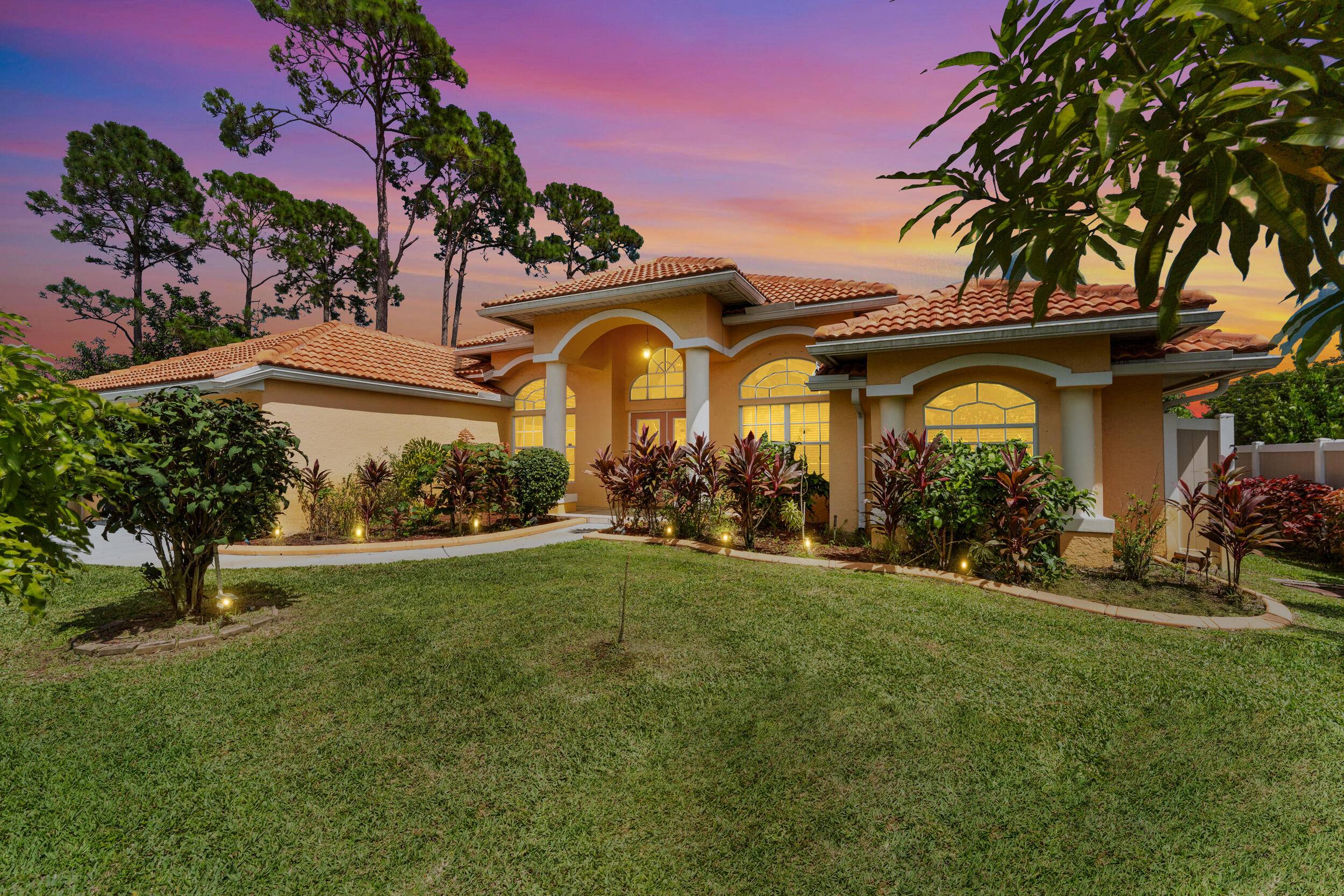 This well kept home features 3 bedrooms, 2 bathrooms, and a versatile den perfect for an office, playroom, or guest space.