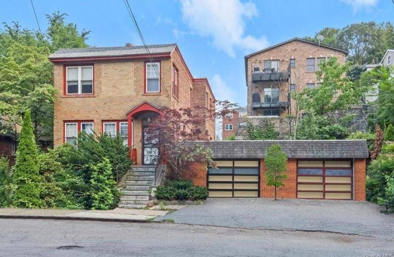 This spacious 2, 043 square foot multi family residence features 4 bedrooms and 2.