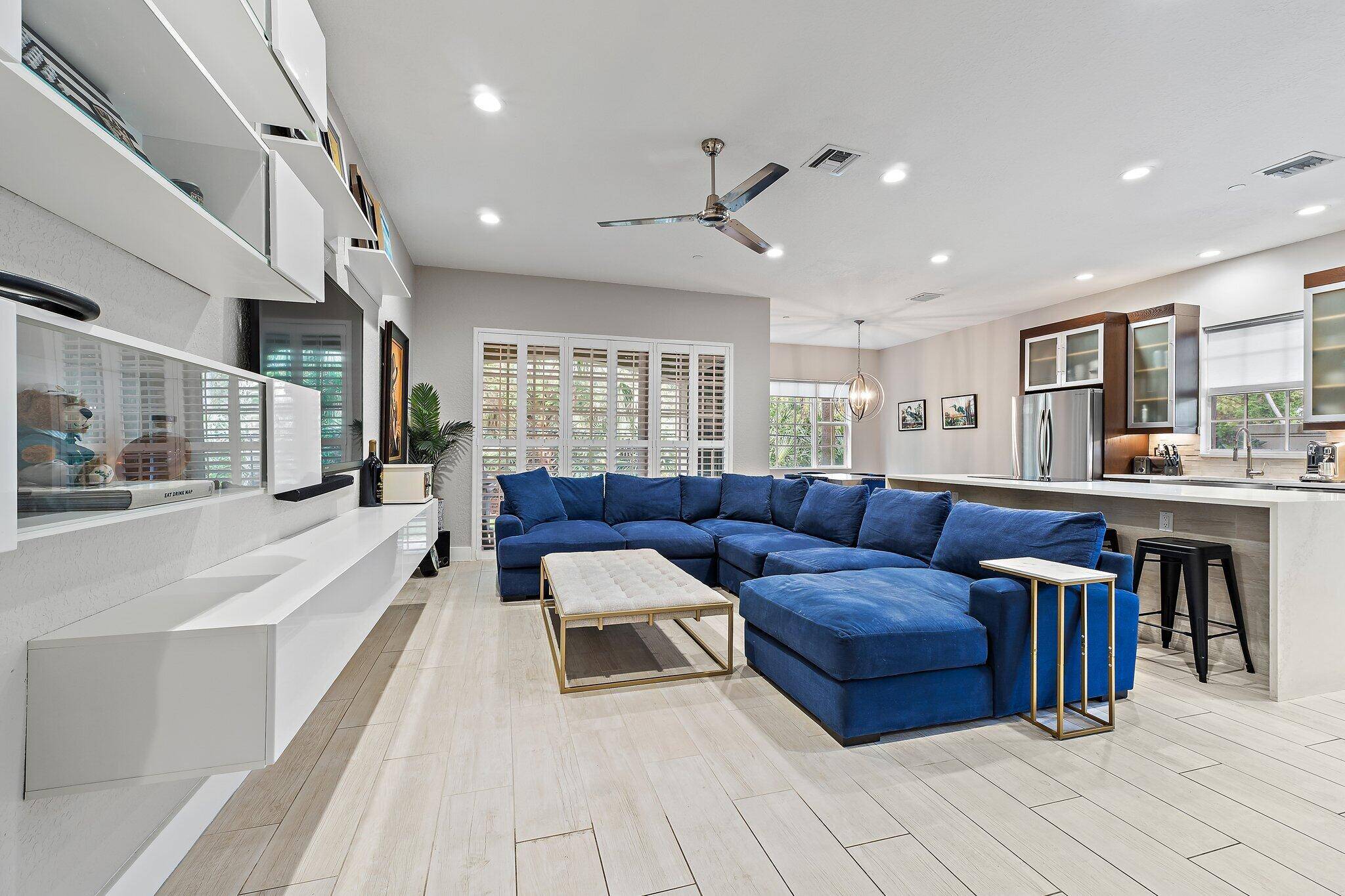 Beautifully updated 3 bedroom 2.