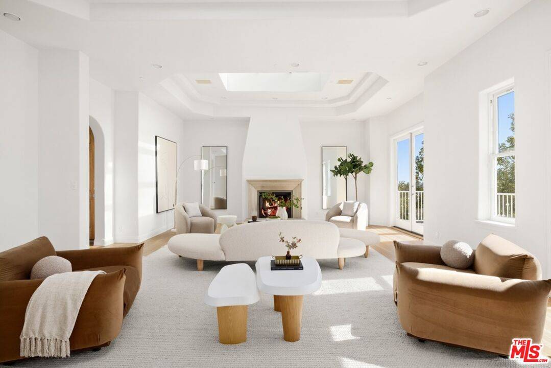 1939   Stradella Rd 6BR Bel Air La