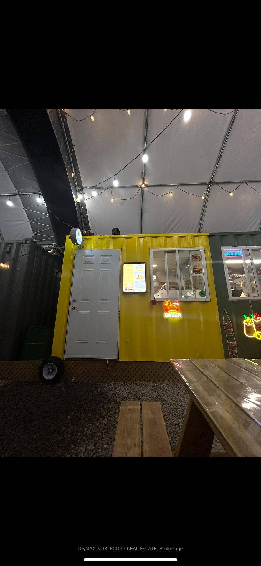 Burger restaurant in 8x10 Container UNIT in Toronto on very Busy Intersection Serves juicy burgers in The Food Alley at 615 Queen Street West UNIT E Lease till October 2026, ...