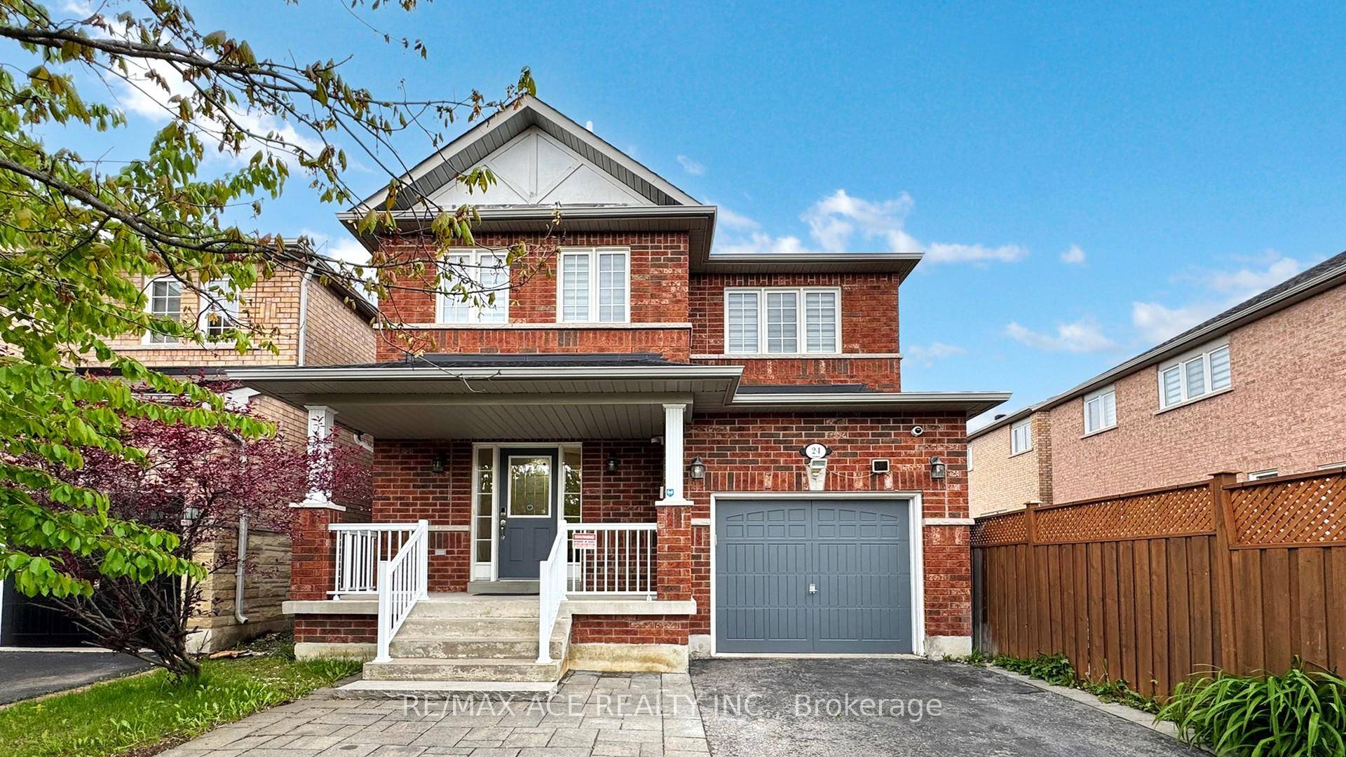 This stunning 3 2 bedroom, 4 bathroom detached home is located in the highly sought after neighborhood of Greensborough.