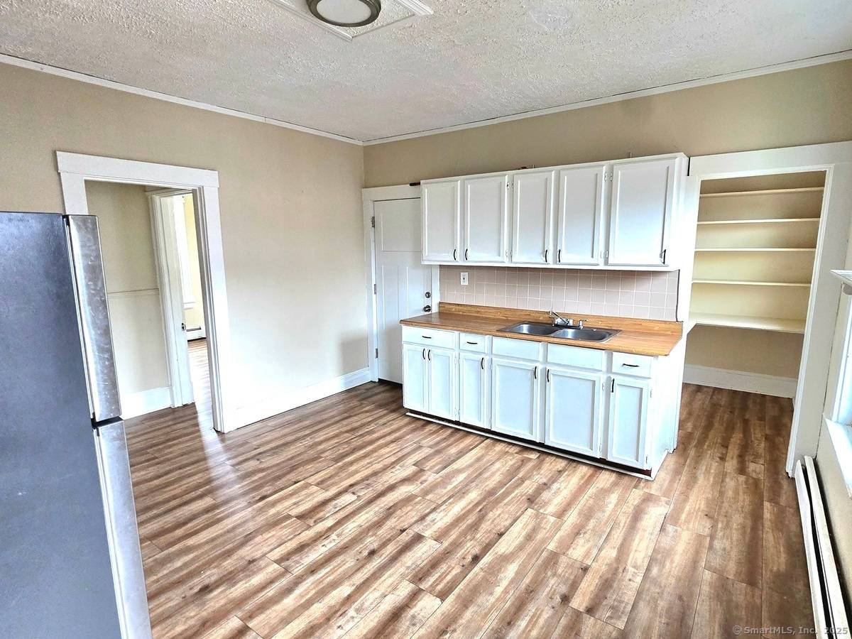 ATTENTION INVESTORS OWNER OCCUPANTS !