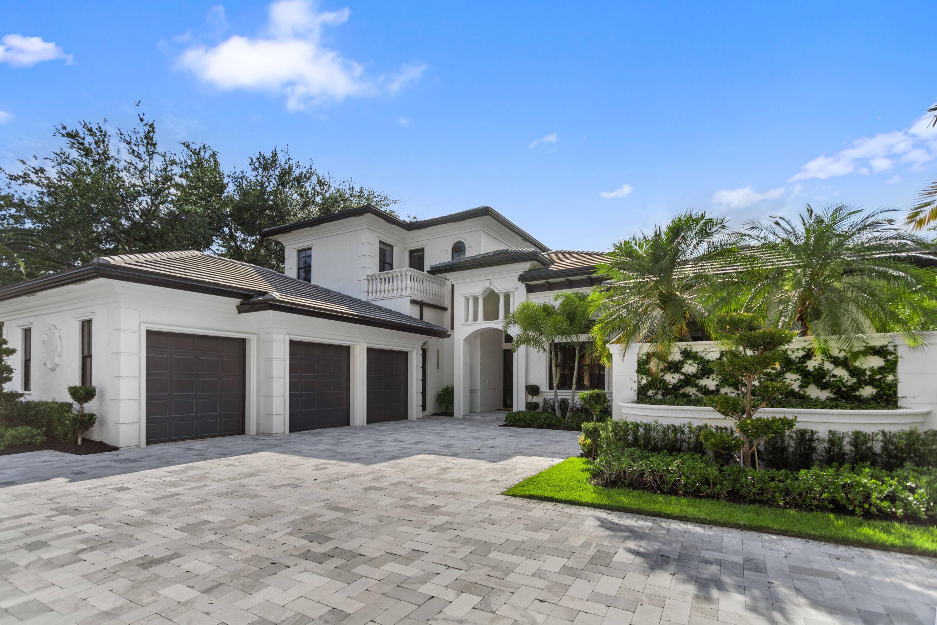 DESIGNED TO IMPRESS 17725 Circle Pond Rd, where minimalist elegance harmonizes with the functionality of modern luxury and timeless sophistication.