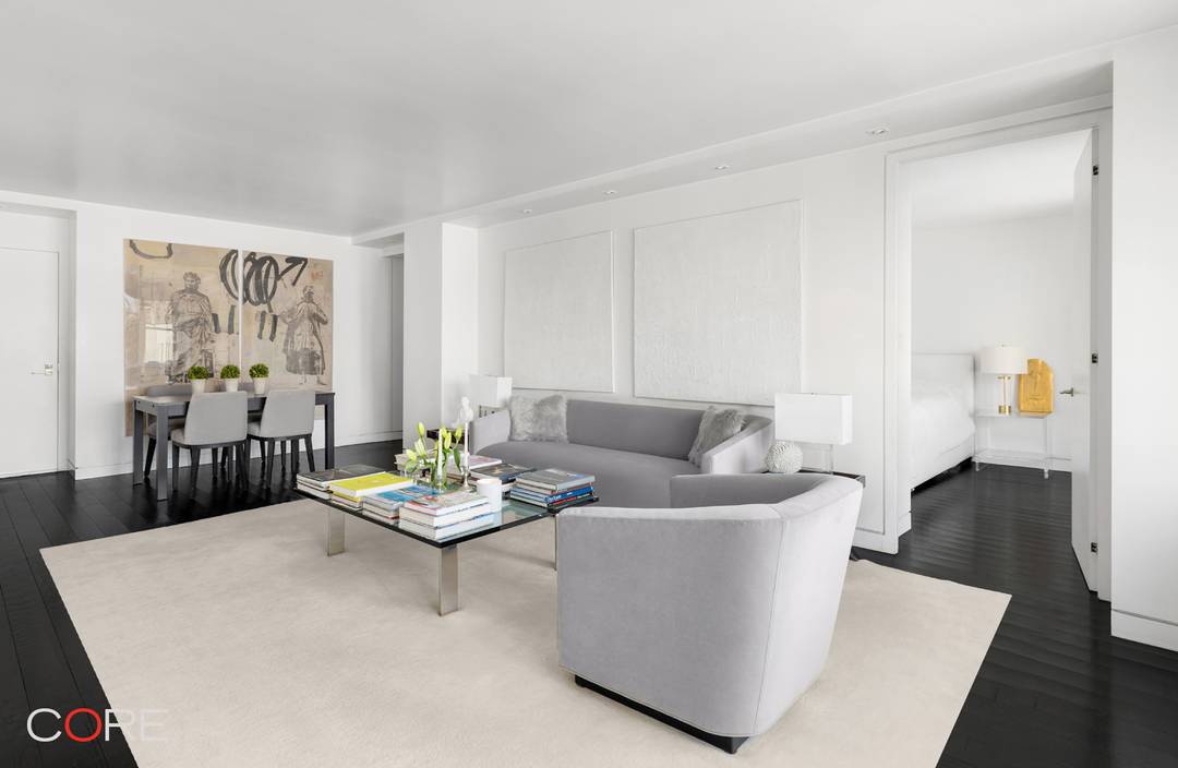 Luxuriously appointed in Carnegie Hill, welcome home to Apartment 8D at Trafalgar House.