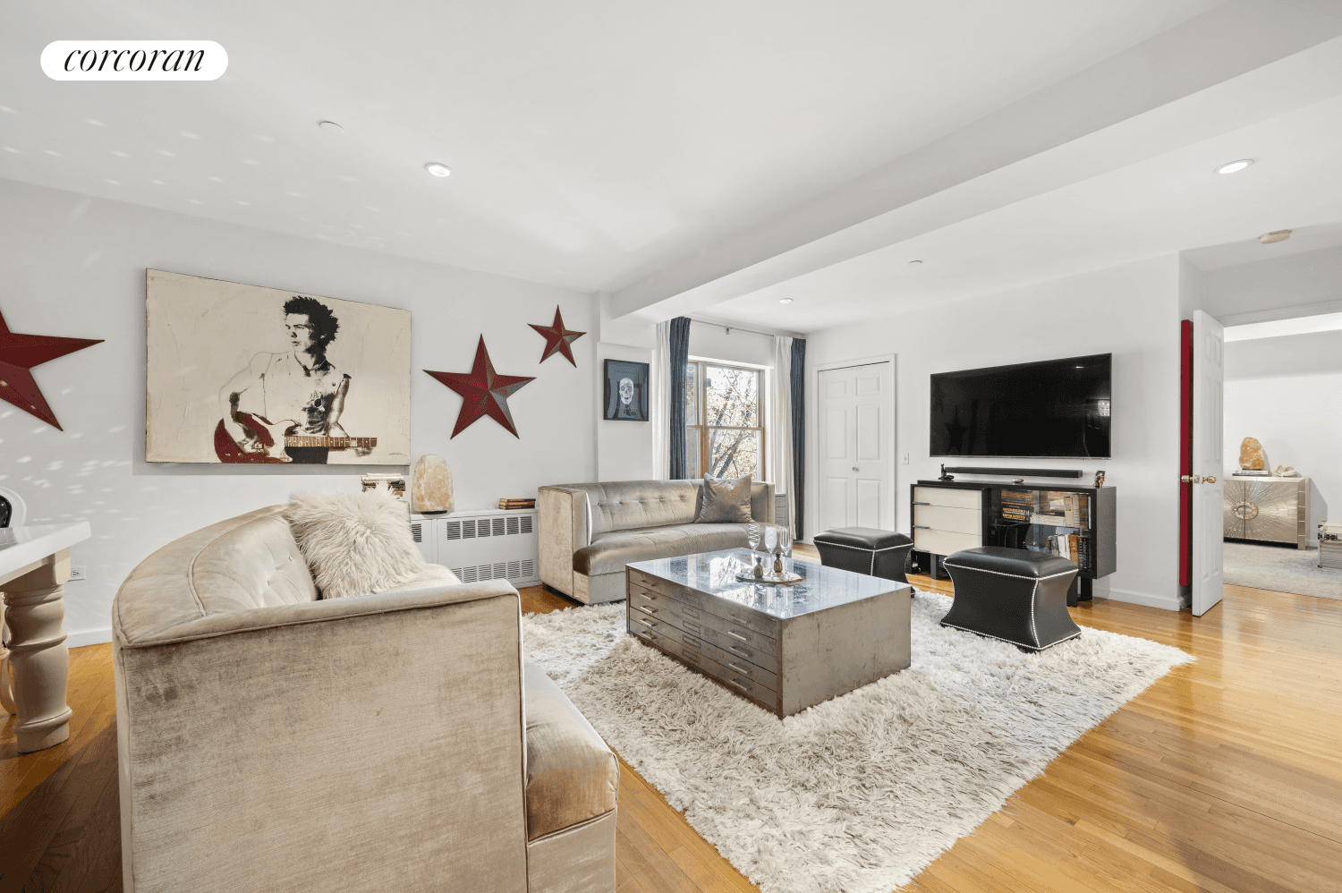 New Price Best valued Condo nearly 1, 0000sf 1 Bed 1.