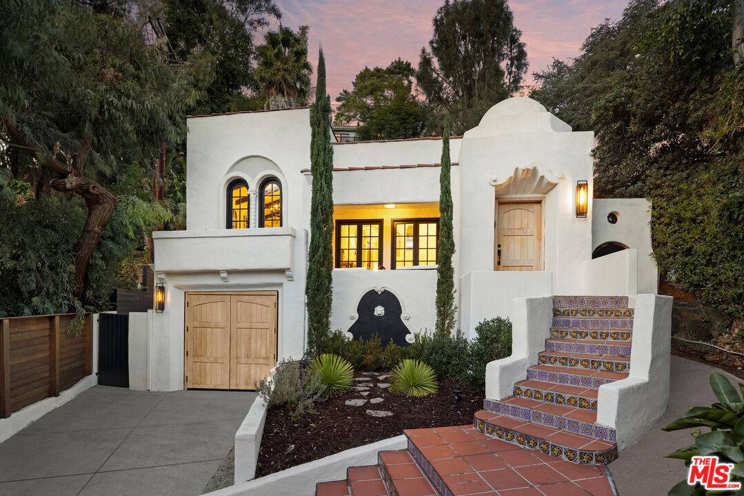 8061 Woodland Ln 3BR Hollywood Hills East La