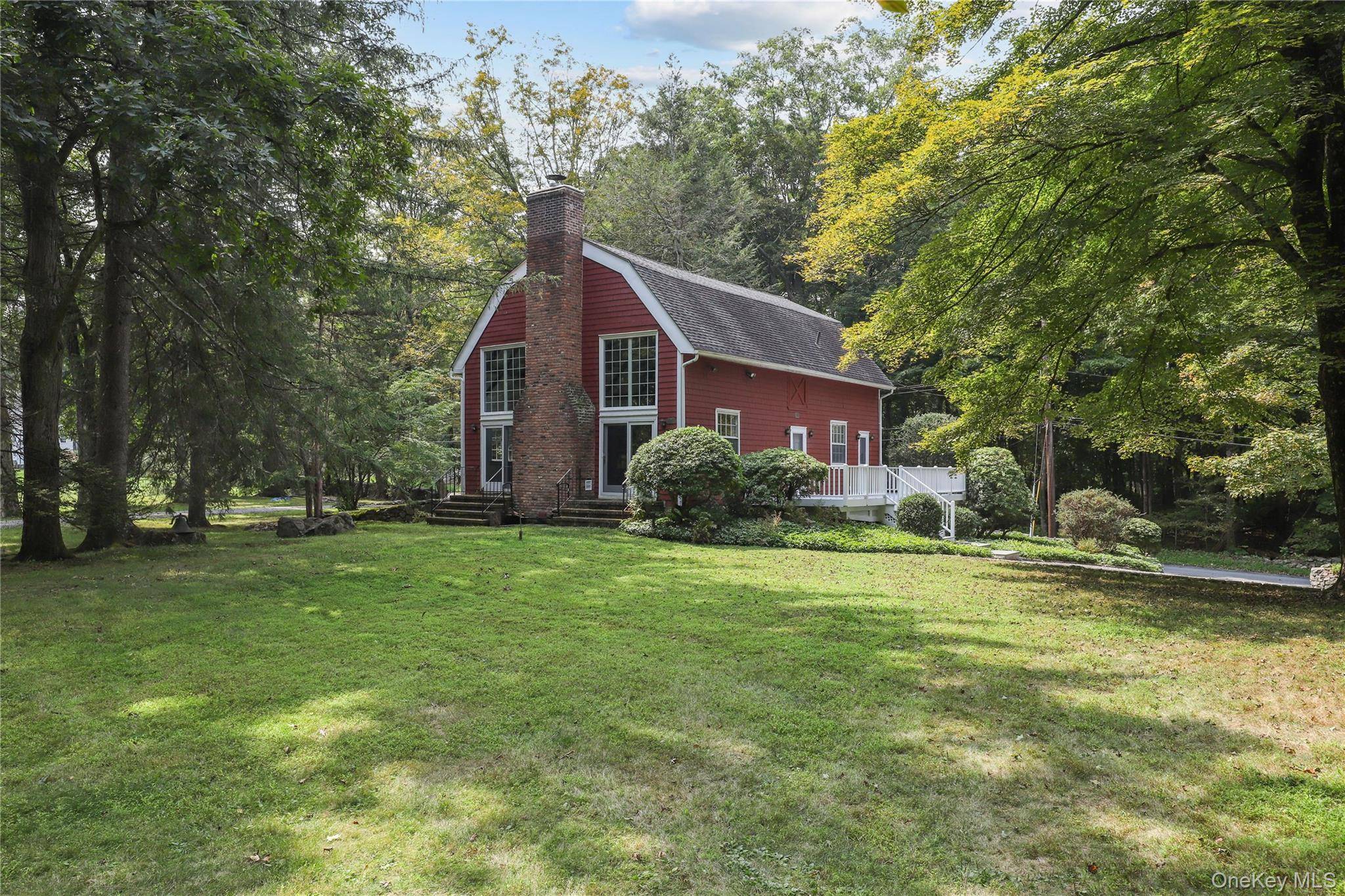 Fabulous Converted Barn in the Peaceable Kingdom Originally part of the Samuel and Mary Guion Brown farm, this 18th century barn has been transformed into a wonderful home designed for ...