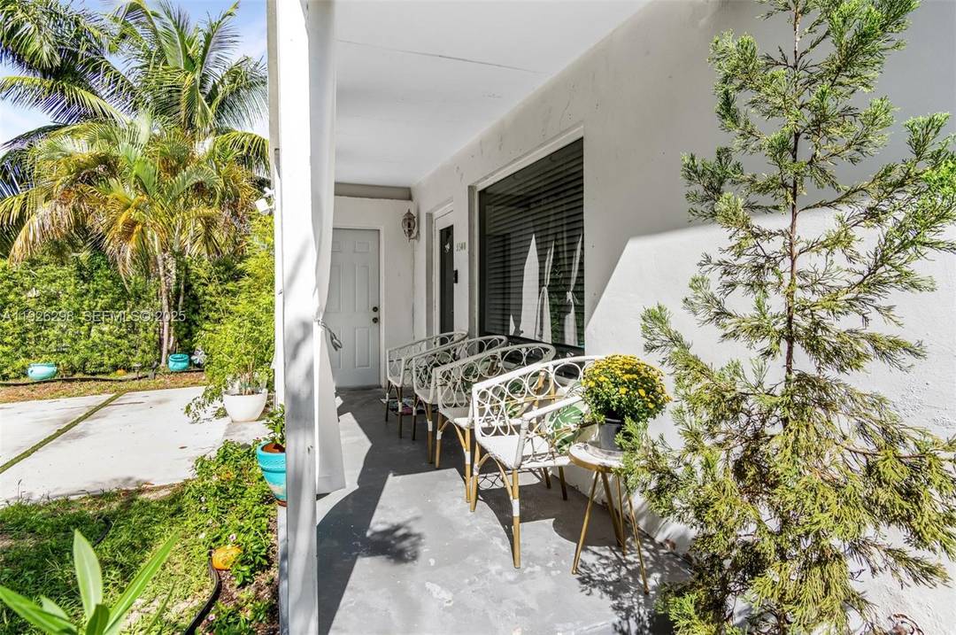 Escape to a charming oasis !