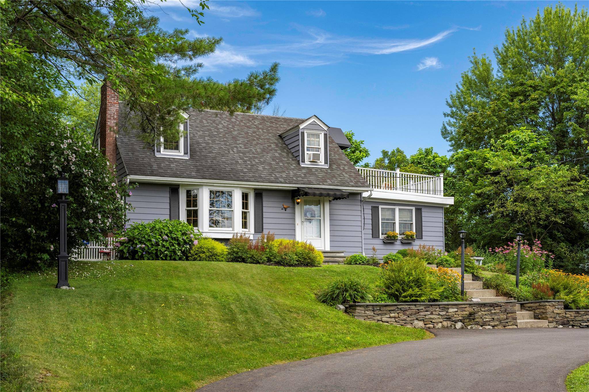 Charming Cape Cod with Stunning Mountain Views and Gardens in Marlboro School district.