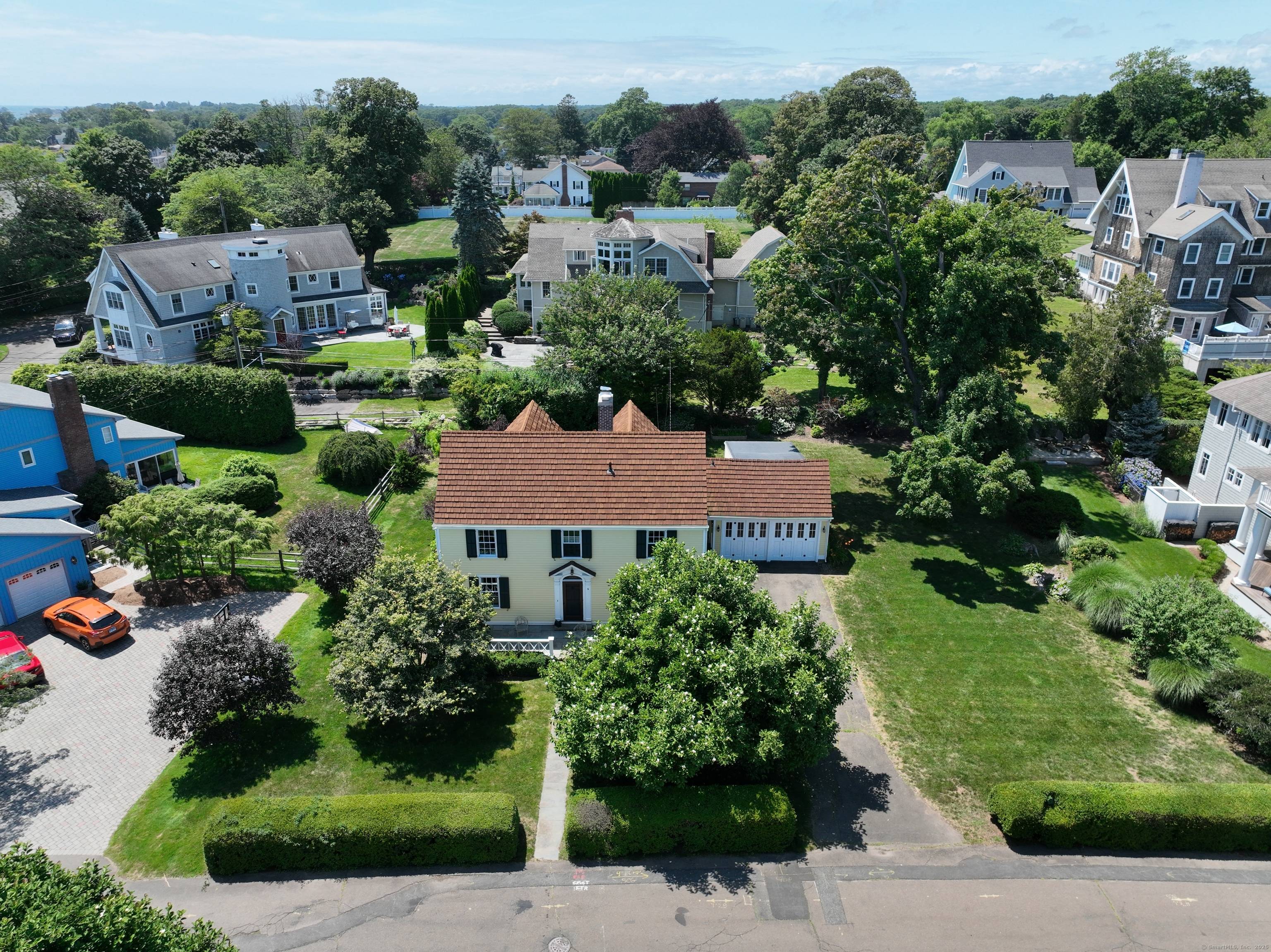 Pine Orchard Waterview Fully renovated circa 1920's Colonial in the heart of Pine Orchard steps away from association beach.