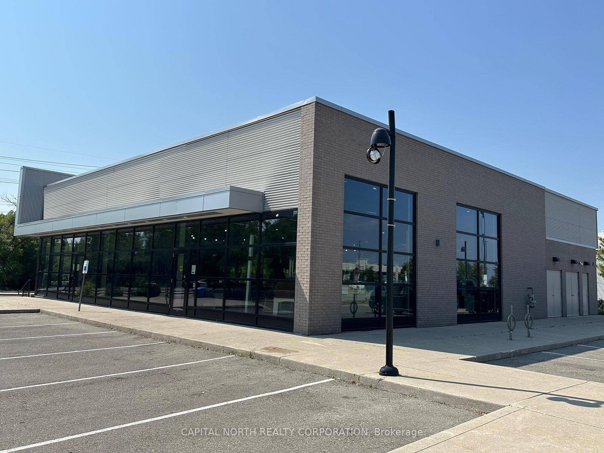 Take advantage of this opportunity to sub lease a turn key 4925 SQFT retail space in the heart of the design district.
