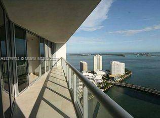 Furnished unit with 2 2 split plan plus den with fantastic Bay views.