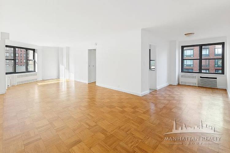 Beautiful HUGE two bedroom apartment, stunning hardwood floors, great closet space and the best views NYC has to offer.