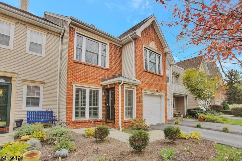 Rare 4 bedroom townhouse in the highly desirable Timberbrooke community of Bedminster !