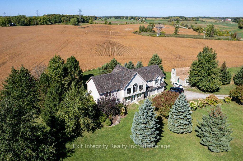 Welcome to 407 Harrisburg Road in the charming village of Troy !