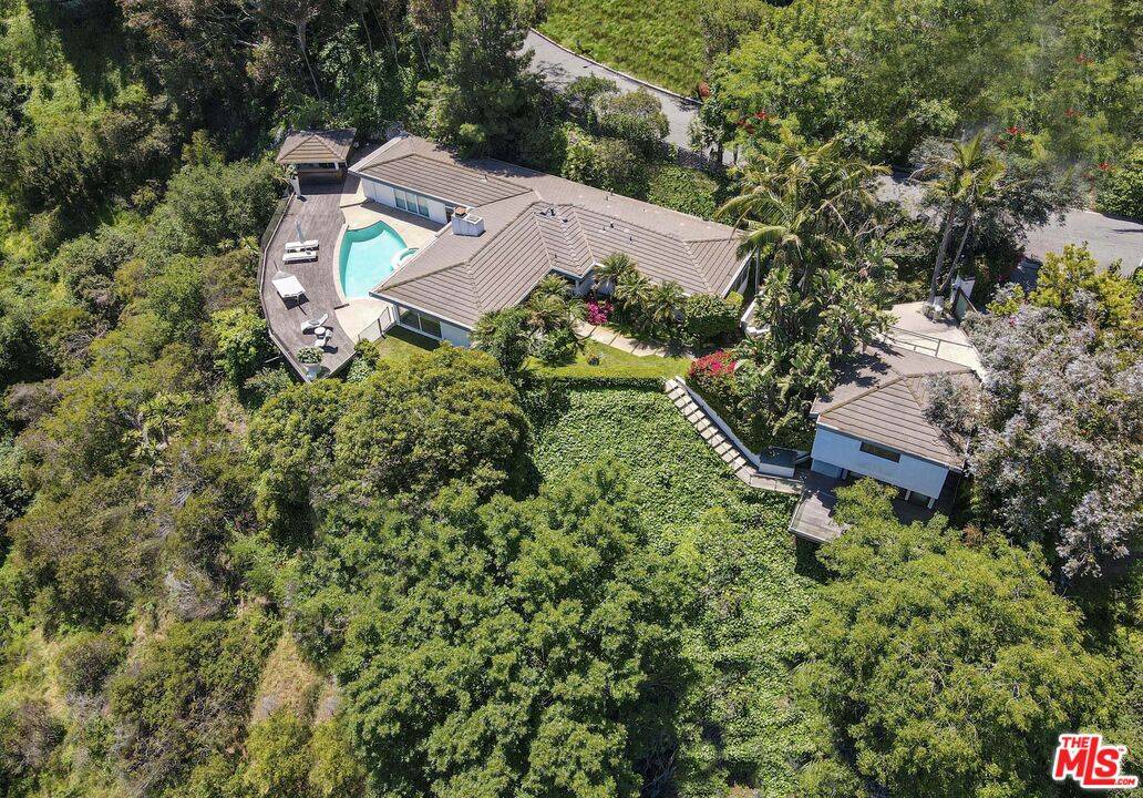 1000   Stradella Rd 3BR Bel Air La