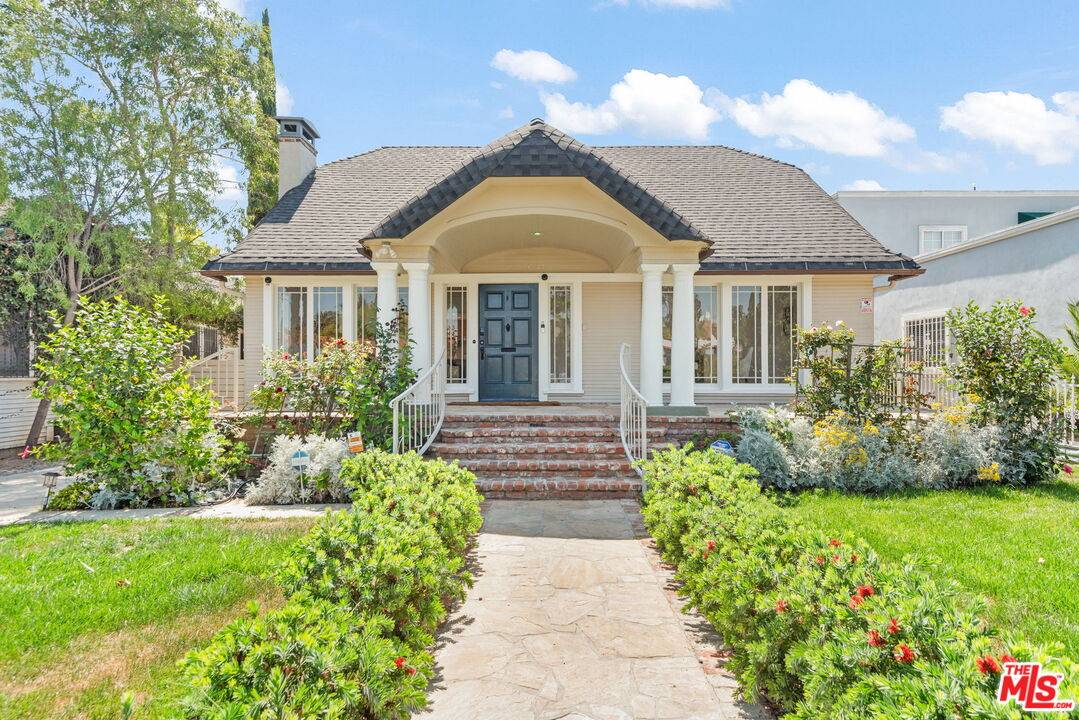 1107  S St Andrews Pl 4BR La