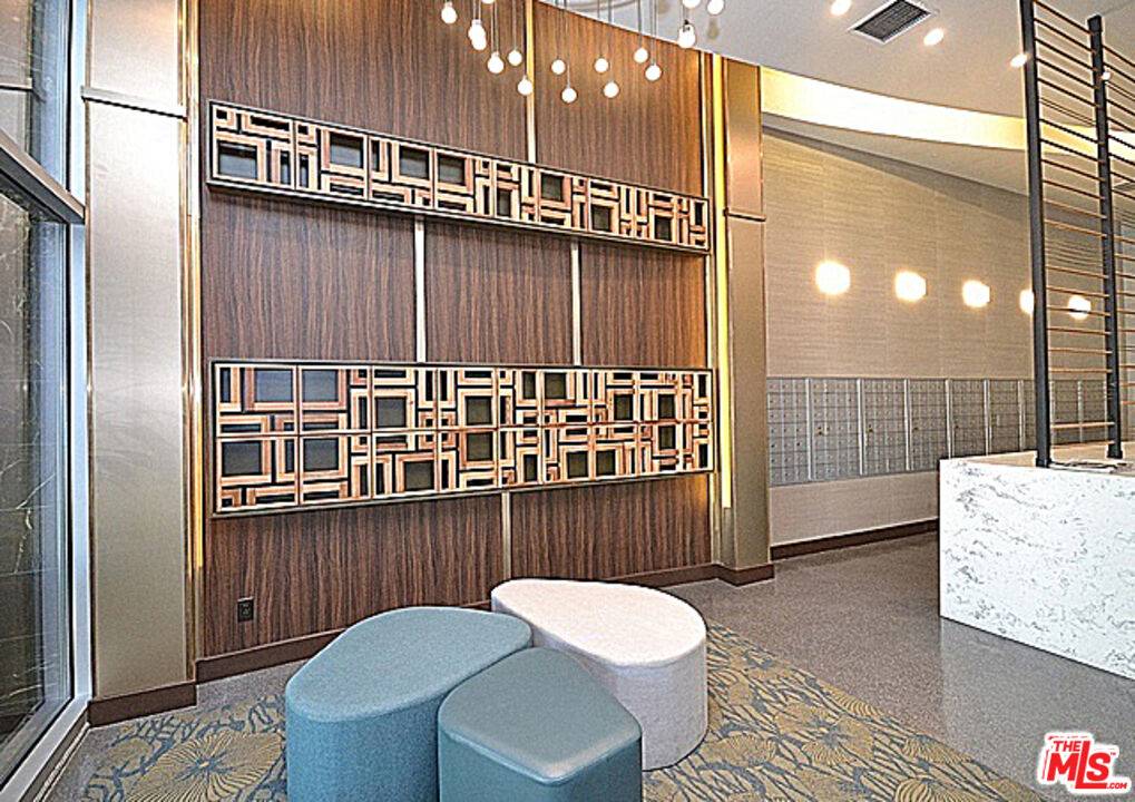 3810   Wilshire Blvd 2BR La