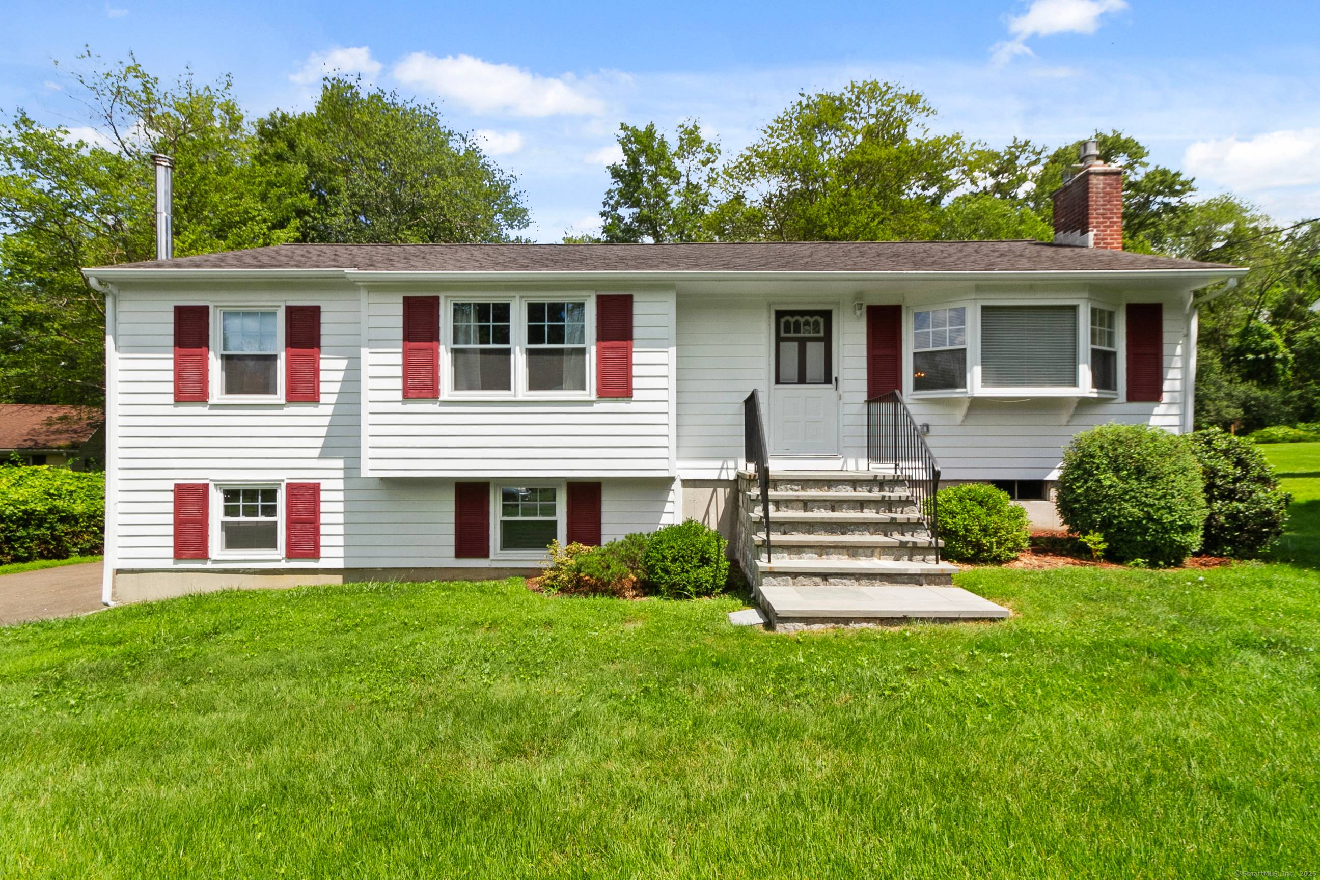 Welcome to this turnkey 3 bedroom 1.