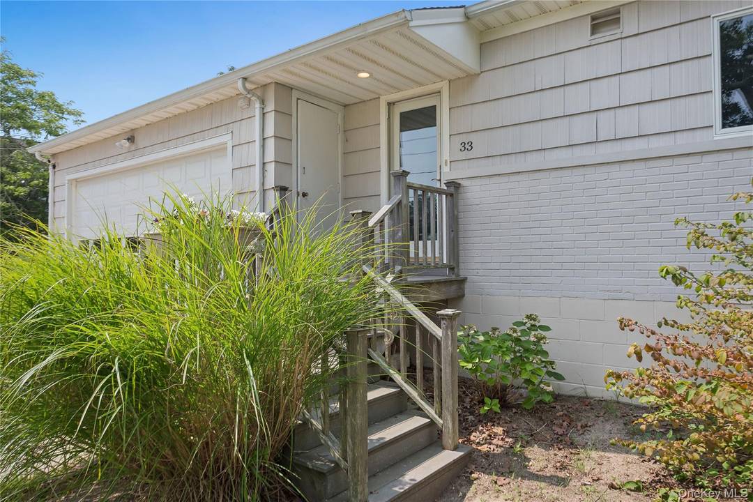 A Great Beach House Now Available for Seasonal Rental from August 1 through May 31.