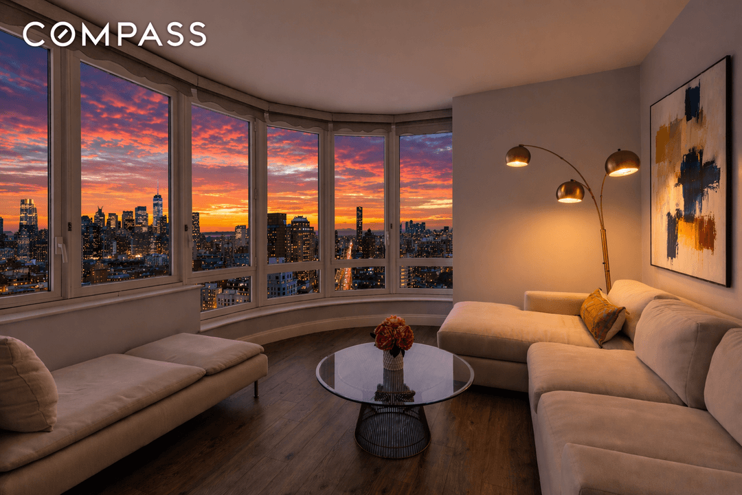 Finally, a chance to live in the coveted F line with TRIPLE Manhattan exposures from the Freedom Tower to the Empire State Building with full river views plus Manhattan amp ...