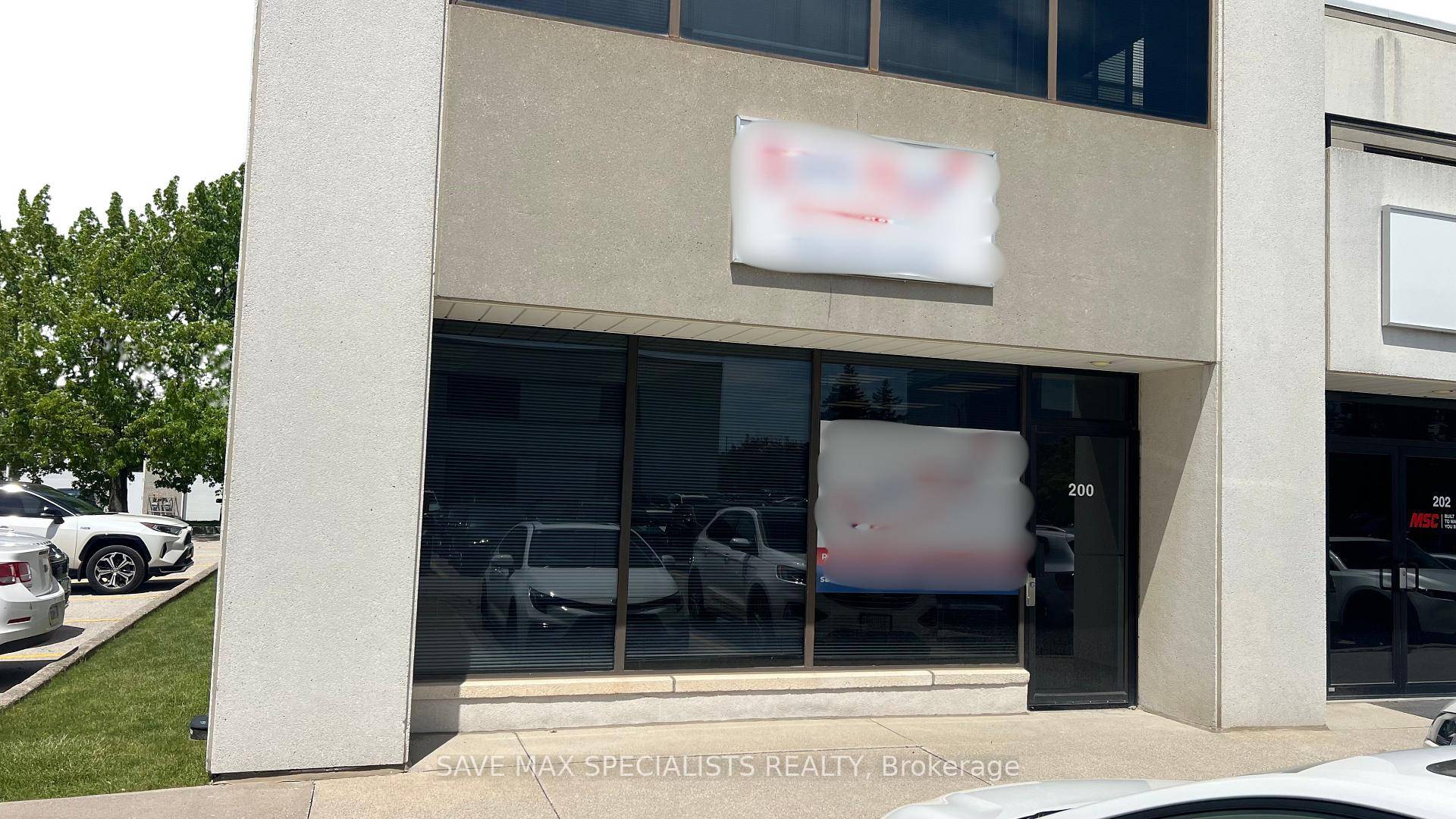Beautiful Professional Furnished Office in the Most Accessible Location for Mississauga, Brampton, Etobicoke and Toronto.