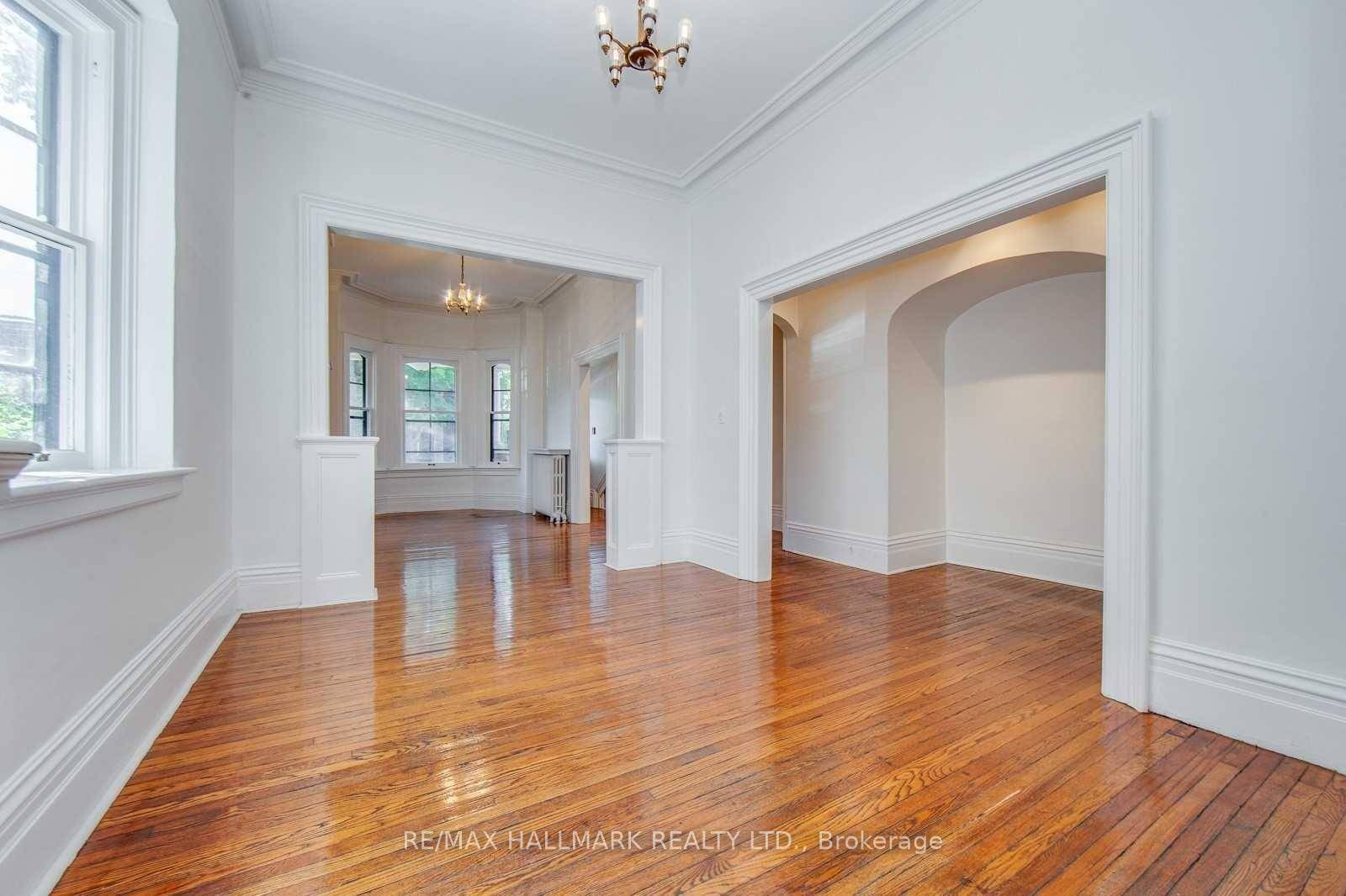 Discover modern comfort and classic charm at 206 Dunn Avenue, ideally situated in one of downtown Toronto's trendiest neighborhoods.