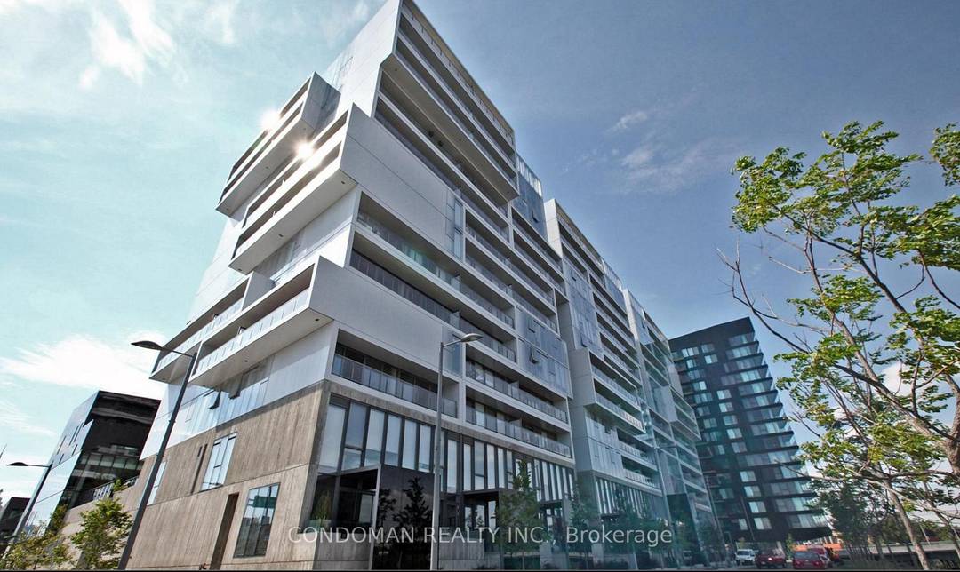 Wow ! This Modern Corktown Loft Style 1 Plus Den is Walking Distance To Riverside, Canary Distillery Districts, St Lawrence Market amp ; 3 Streetcar Routes.