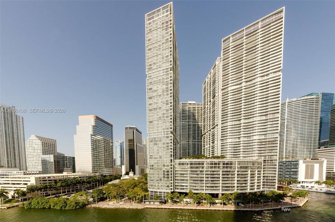 Discover the Miami lifestyle at Icon Brickell Tower 2, one of the city's most iconic waterfront addresses designed by Arquitectonica with interiors by Philippe Starck, This Spacious 2 bedroom 2 ...