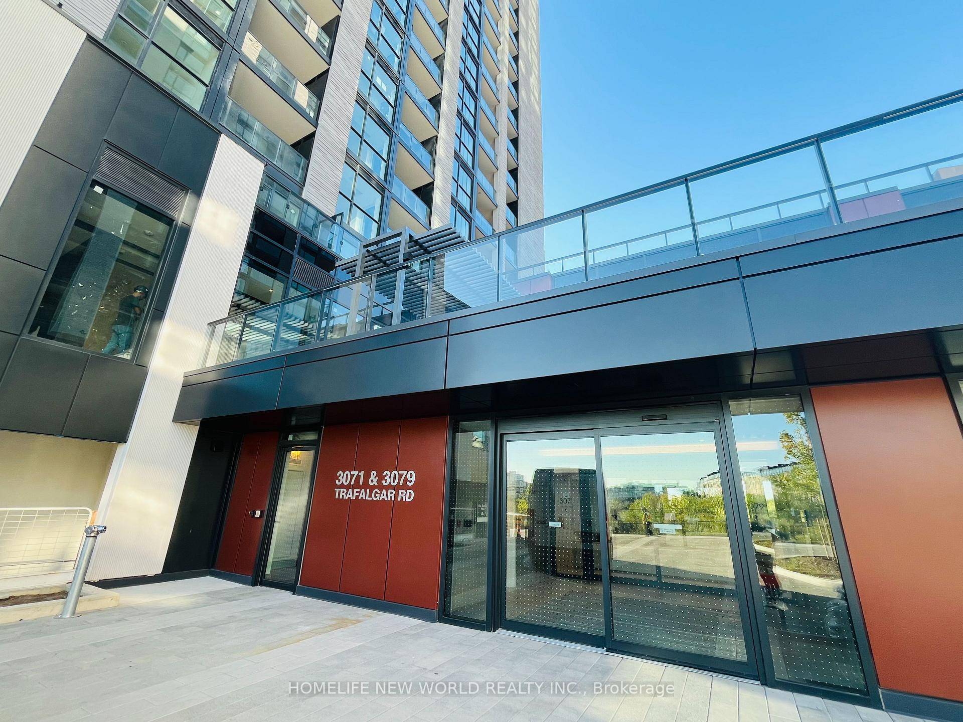 Experience stunning views from this high floor 1 1 condo at Northoak by Minto in Oakville !