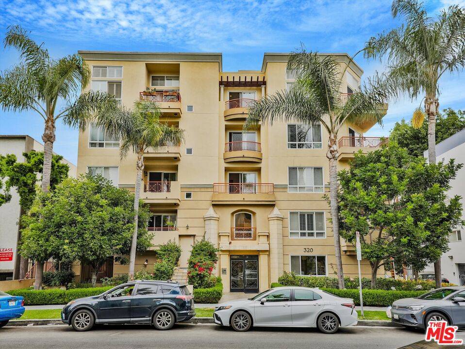 320 S Willaman Dr 2BR Beverly Grove La