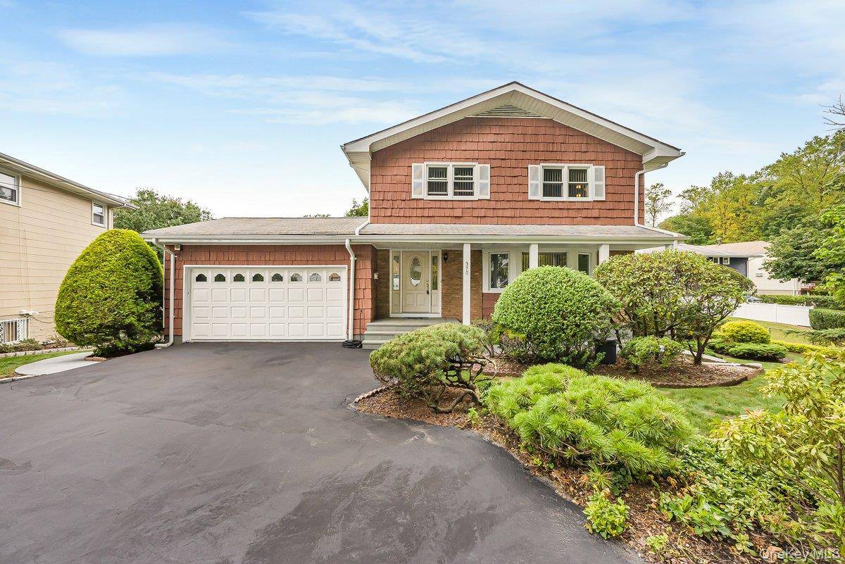 Welcome to your own private oasis in the heart of Yonkers !